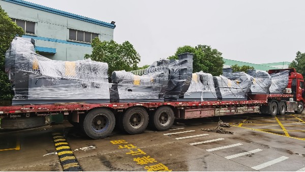 高效熔噴布生產線配套離心風機